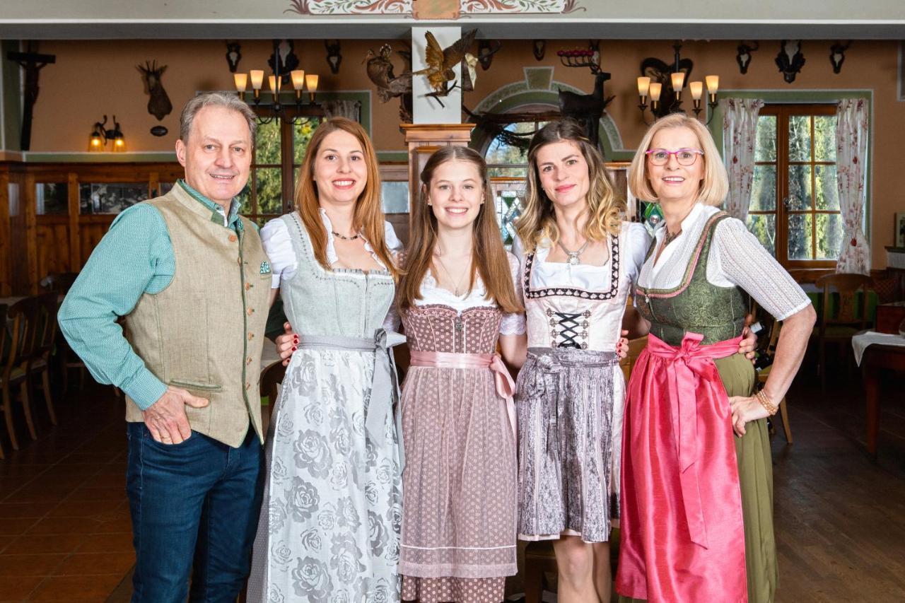 Zum Fally - Landgasthof Kirchberg am Wechsel Esterno foto