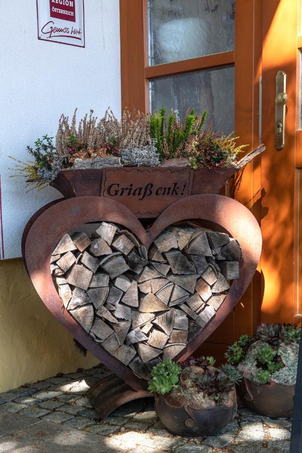 Zum Fally - Landgasthof Kirchberg am Wechsel Esterno foto